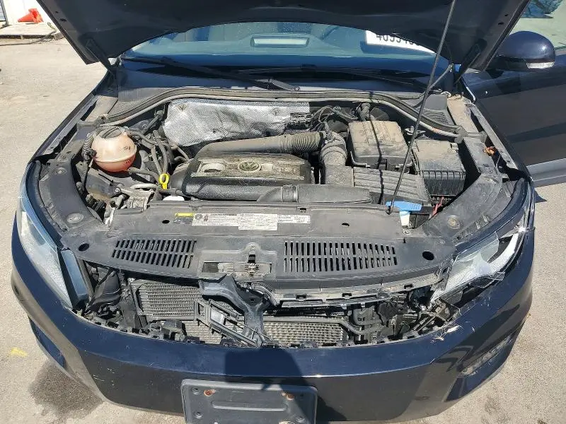 2016 VOLKSWAGEN TIGUAN S  