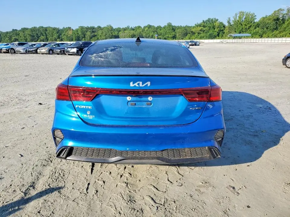 2023 KIA FORTE GT LINE  