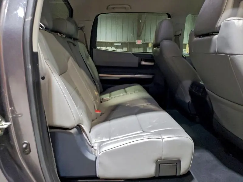 2016 TOYOTA TUNDRA CREWMAX LIMITED  