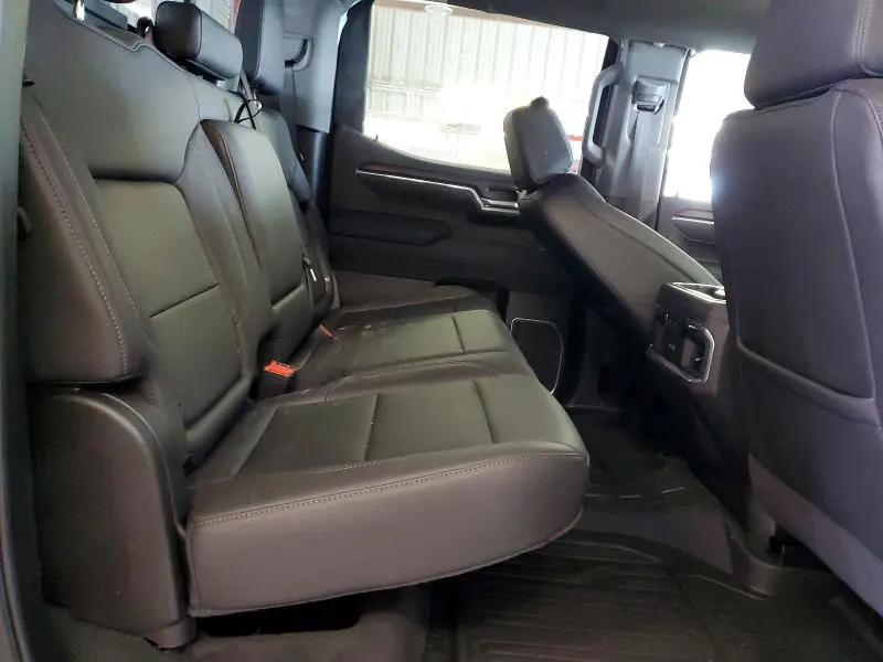 2025 GMC SIERRA K1500 SLT  