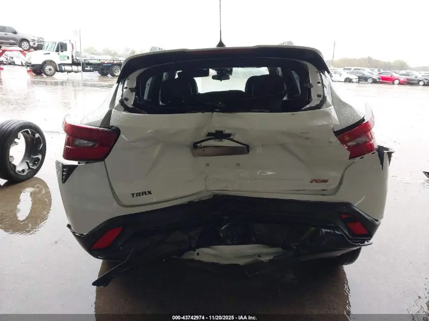 2025 CHEVROLET TRAX FWD 2RS