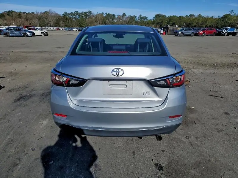 2017 TOYOTA YARIS IA   