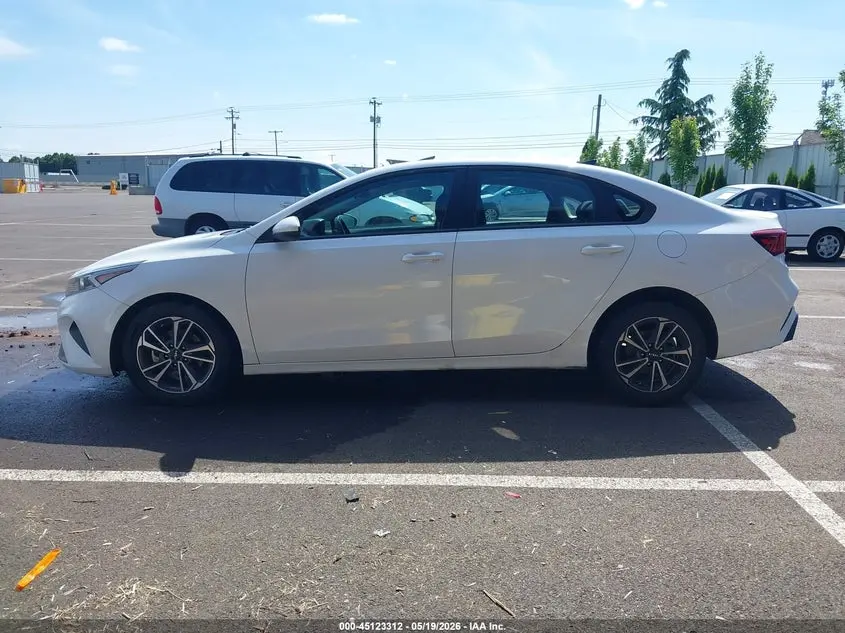 2022 KIA FORTE LXS