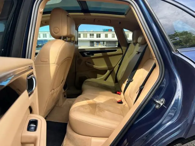 2015 PORSCHE MACAN S  