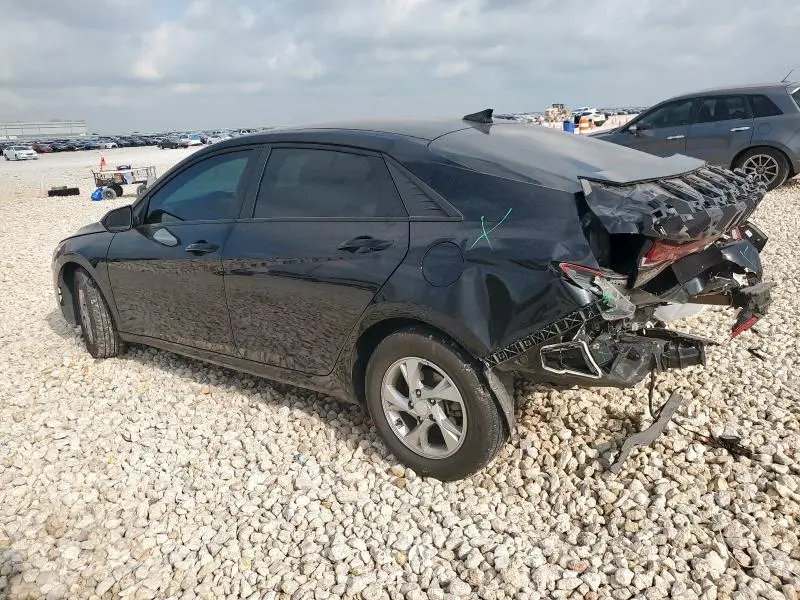 2023 HYUNDAI ELANTRA SE  
