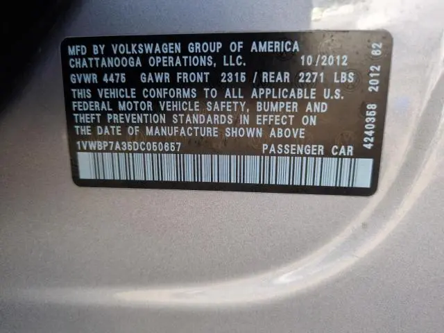 2013 VOLKSWAGEN PASSAT SE  