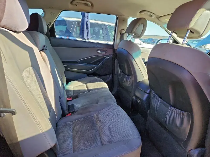 2016 HYUNDAI SANTA FE SE  