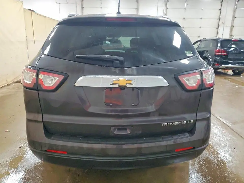 2015 CHEVROLET TRAVERSE LS  