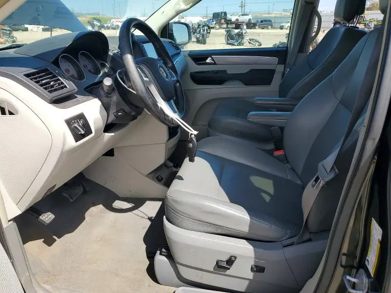 2012 VOLKSWAGEN ROUTAN   