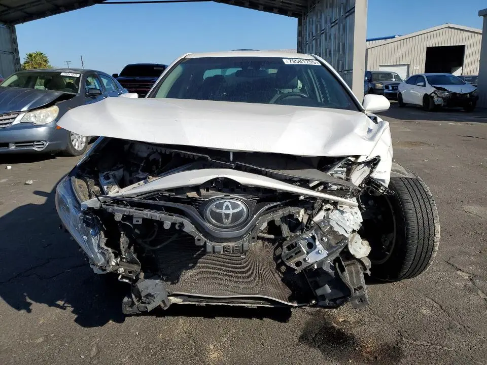 2018 TOYOTA CAMRY LE  