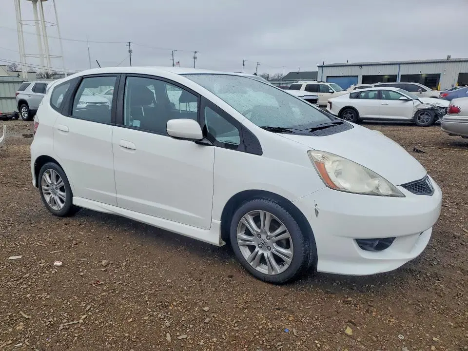 2011 HONDA FIT SPORT  