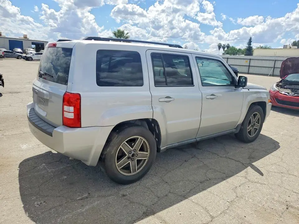 2010 JEEP PATRIOT SPORT  