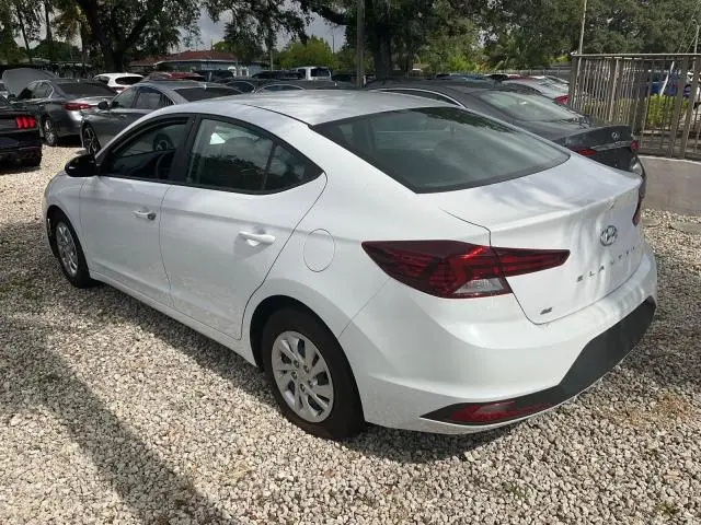 2019 HYUNDAI ELANTRA SE  