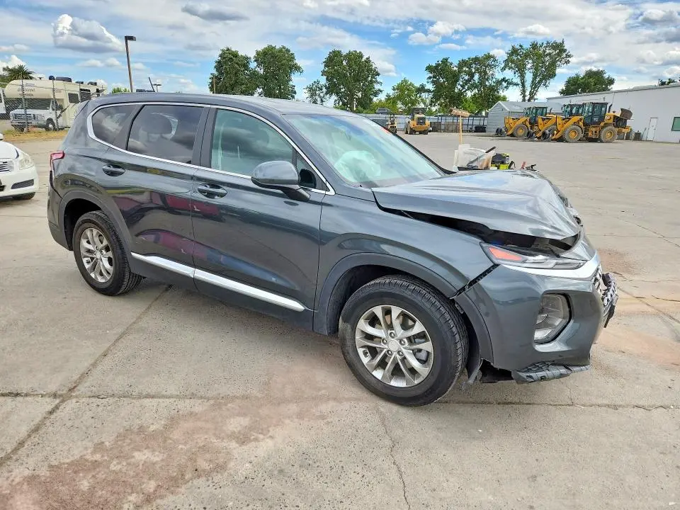 2020 HYUNDAI SANTA FE SE  
