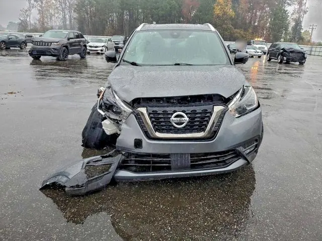 2020 NISSAN KICKS SR  