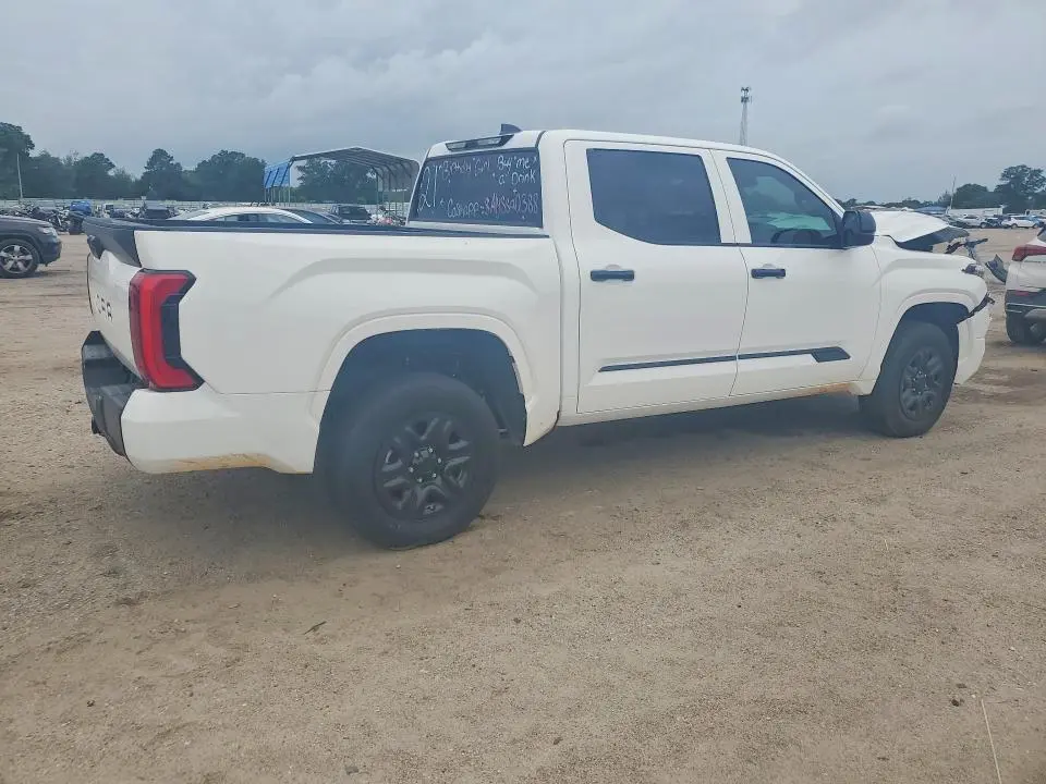 2026 TOYOTA TUNDRA SR  