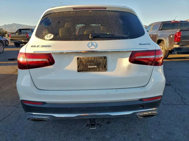 2018 MERCEDES-BENZ GLC 300 4MATIC  