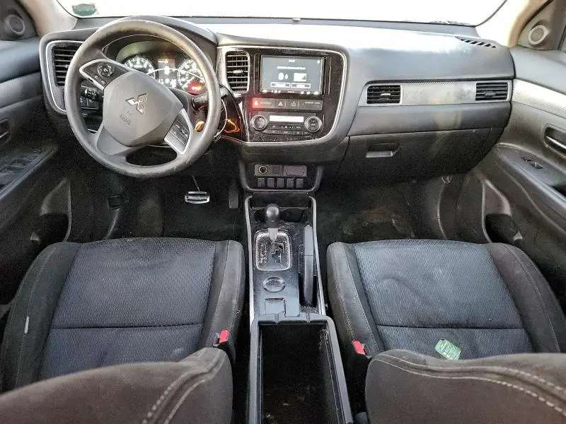 2018 MITSUBISHI OUTLANDER ES  