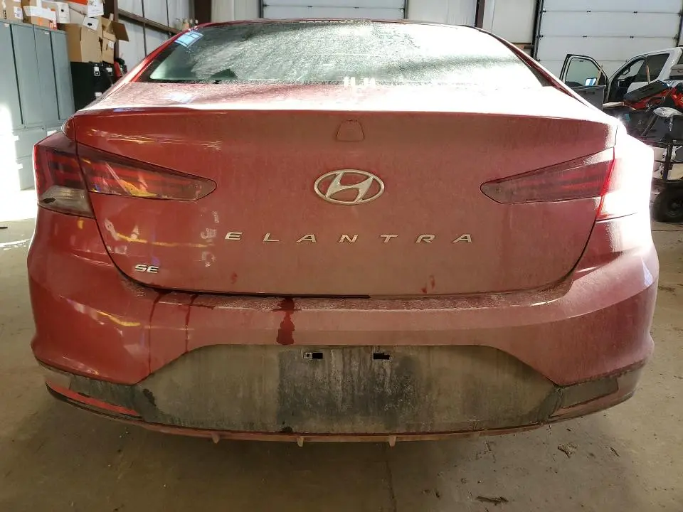 2019 HYUNDAI ELANTRA SE  