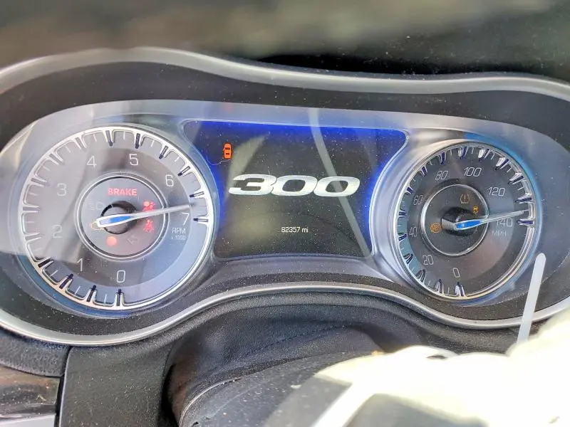 2017 CHRYSLER 300 LIMITED  