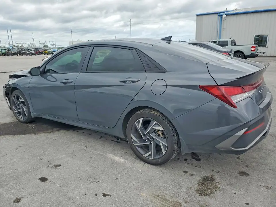 2025 HYUNDAI ELANTRA SEL SPORT  
