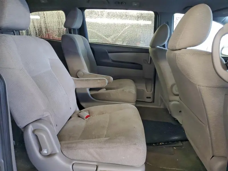 2012 HONDA ODYSSEY LX  