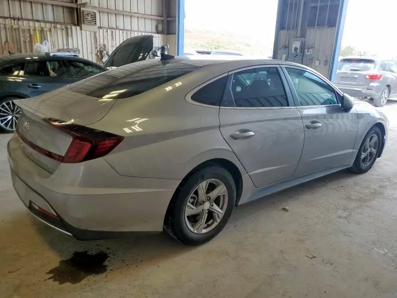 2023 HYUNDAI SONATA SE  
