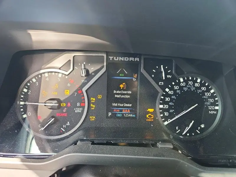 2026 TOYOTA TUNDRA SR5  