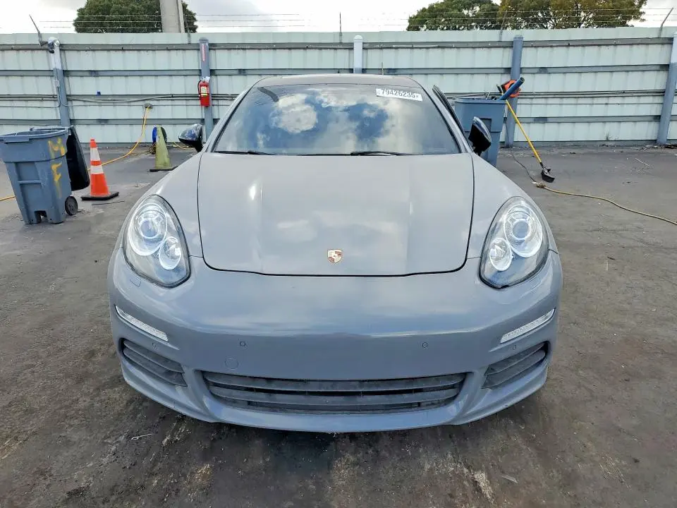 2014 PORSCHE PANAMERA 2  