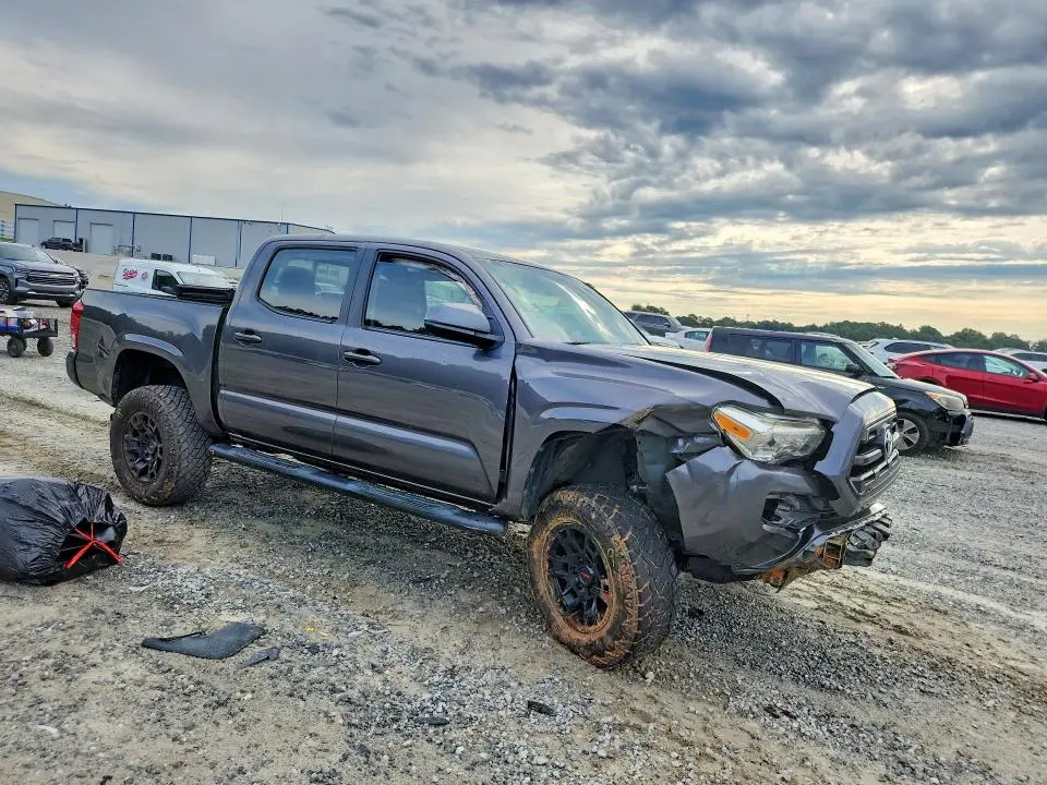 2017 TOYOTA TACOMA SR  