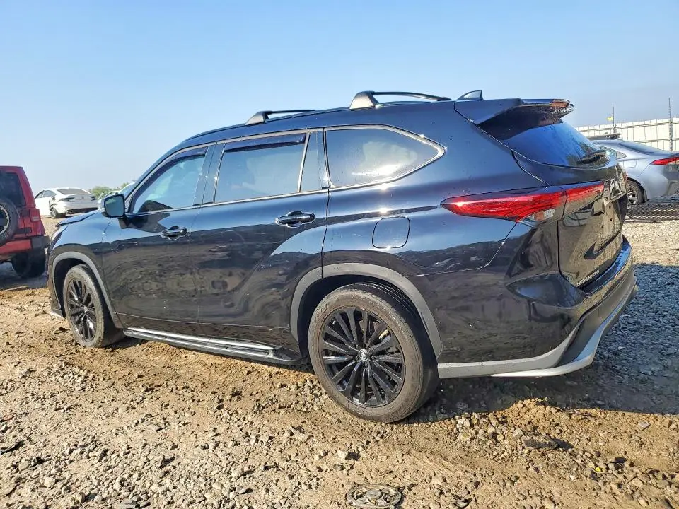 2023 TOYOTA HIGHLANDER XSE  