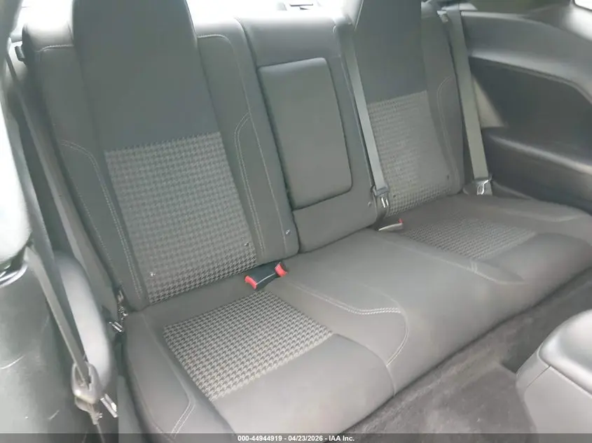 2018 DODGE CHALLENGER SXT