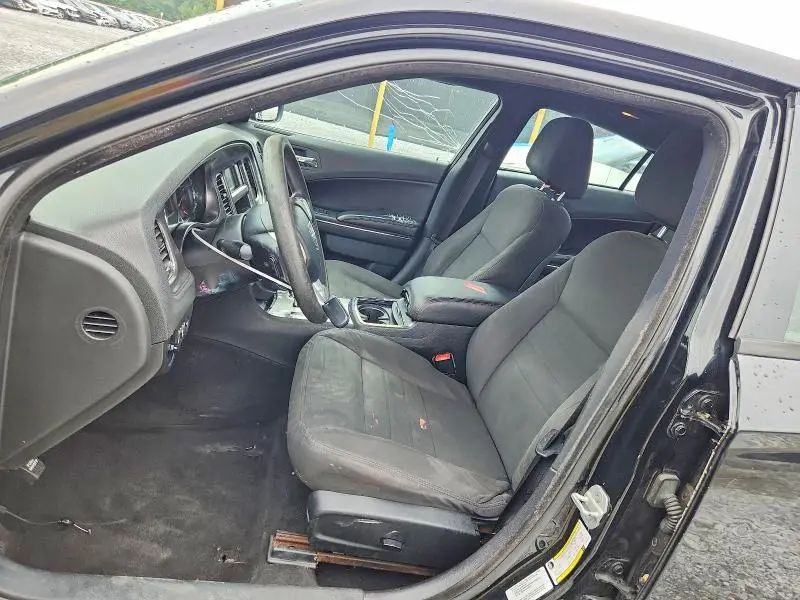 2013 DODGE CHARGER SE  