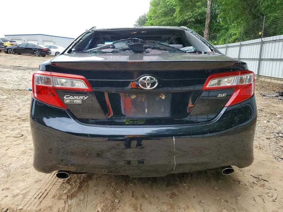 2012 TOYOTA CAMRY SE V6  