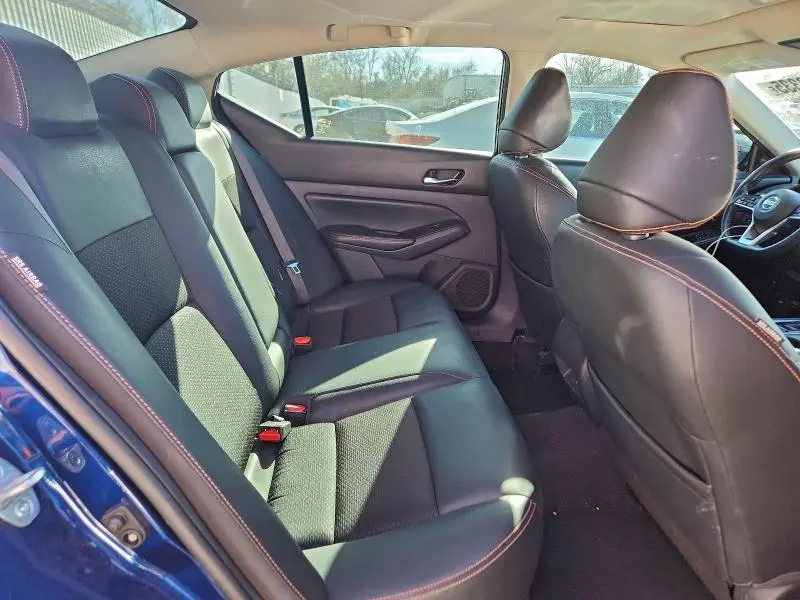 2019 NISSAN ALTIMA SR  