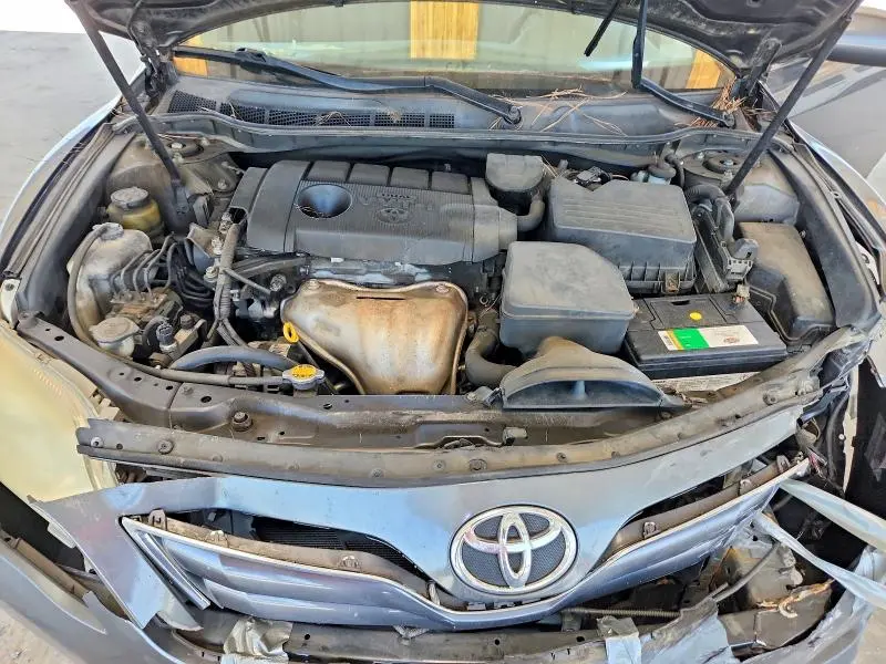 2011 TOYOTA CAMRY LE  