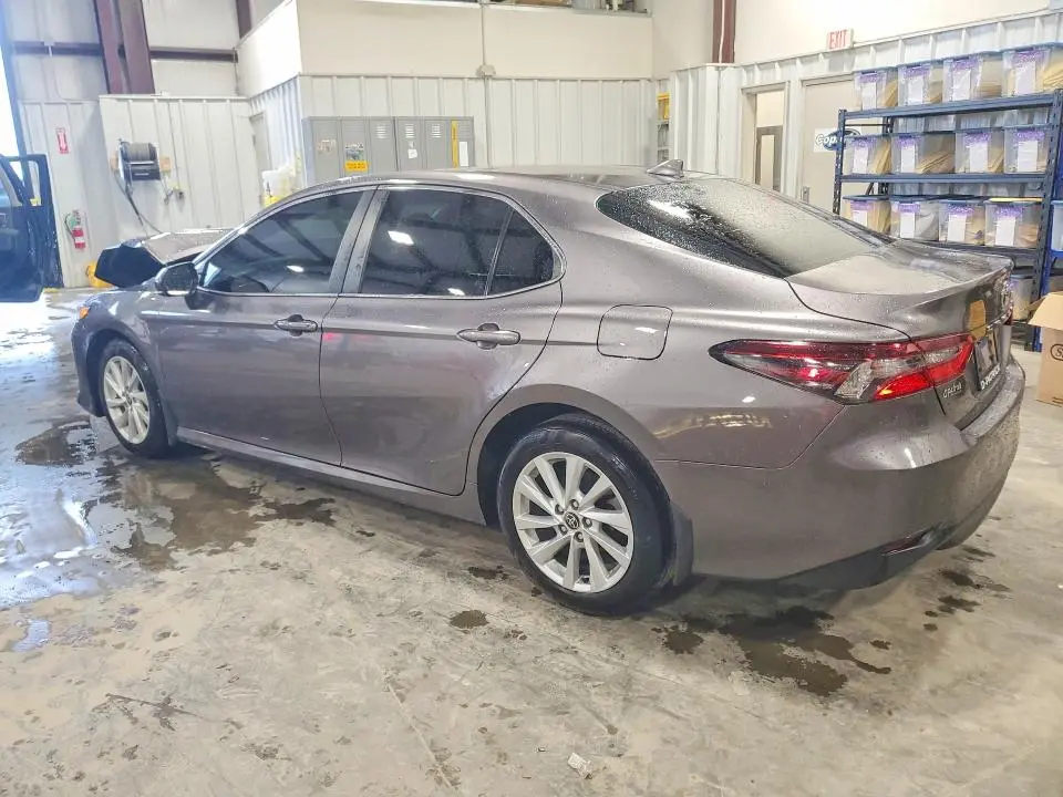 2022 TOYOTA CAMRY LE  