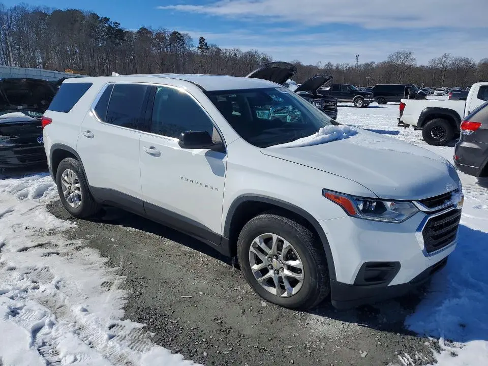 2021 CHEVROLET TRAVERSE LS  