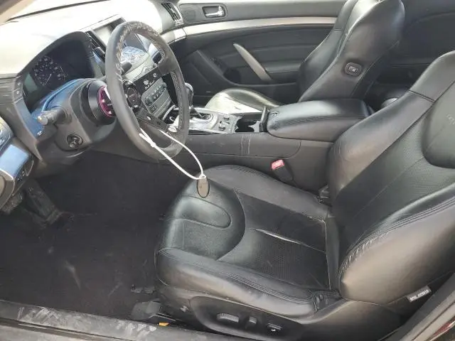 2011 INFINITI G37   