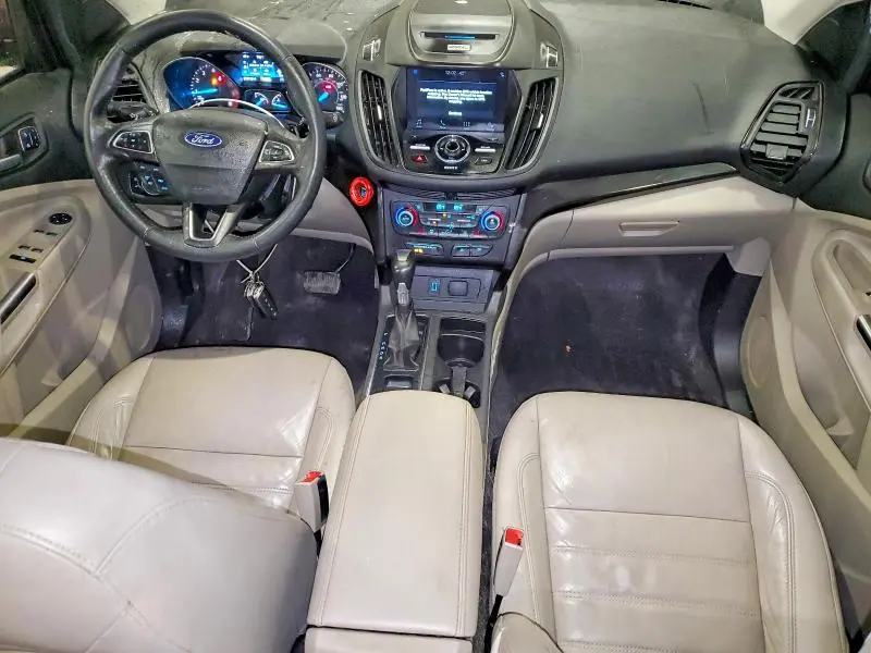2017 FORD ESCAPE TITANIUM  