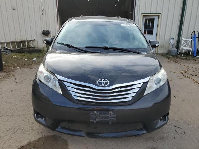 2013 TOYOTA SIENNA XLE