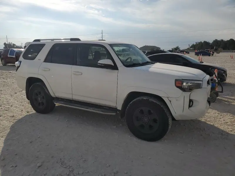 2019 TOYOTA 4RUNNER SR5/SR5 PREMIUM  