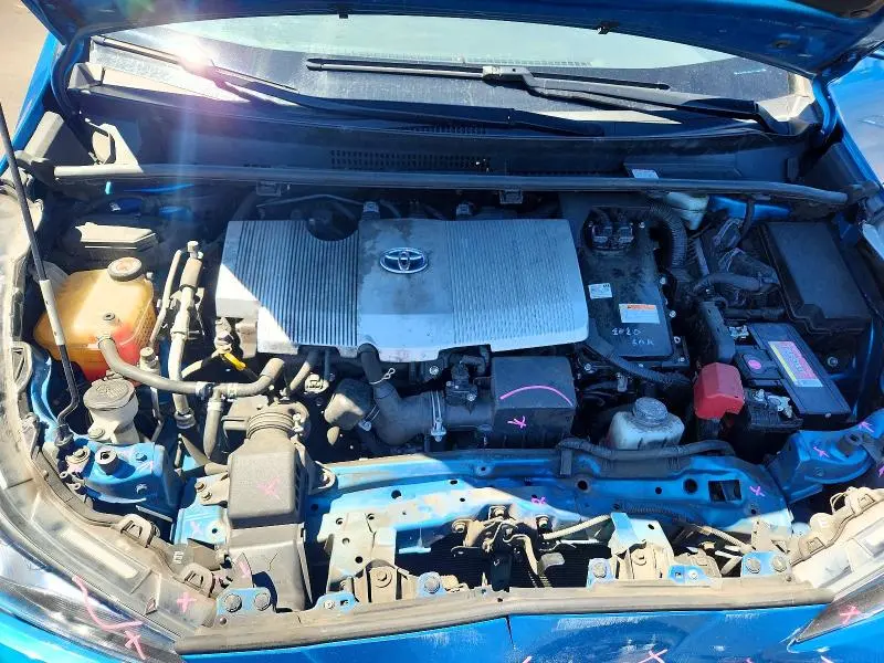 2020 TOYOTA PRIUS LE  