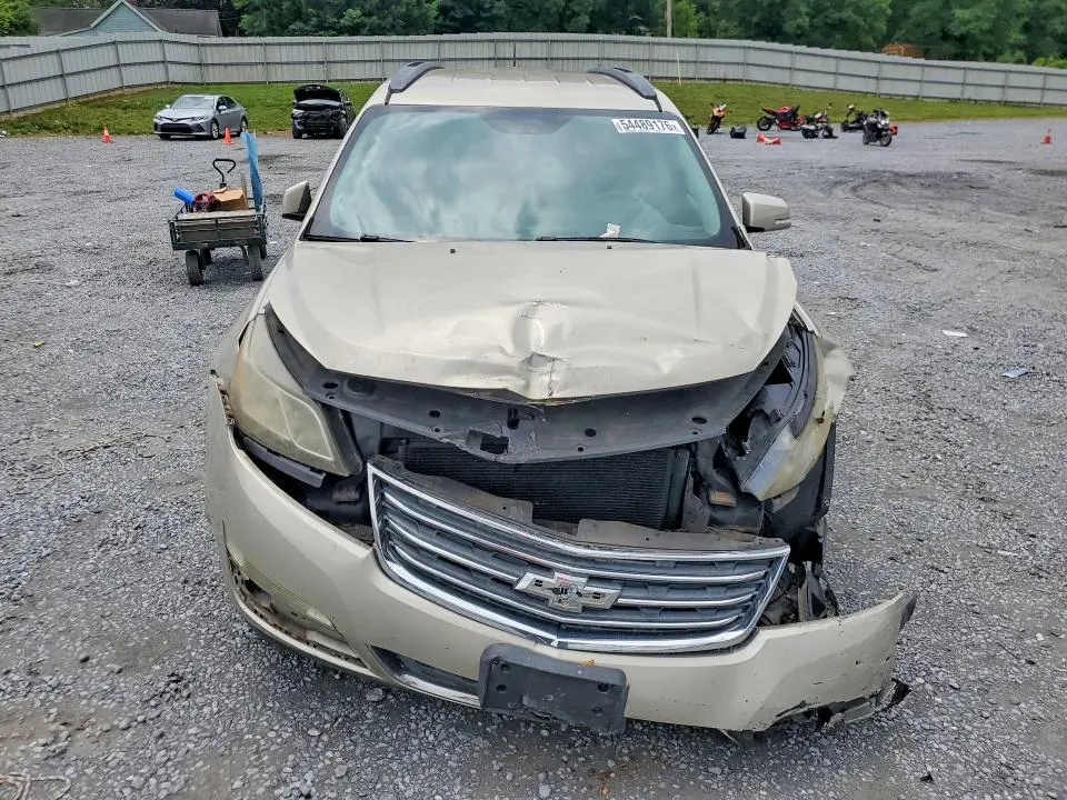 2014 CHEVROLET TRAVERSE LT  