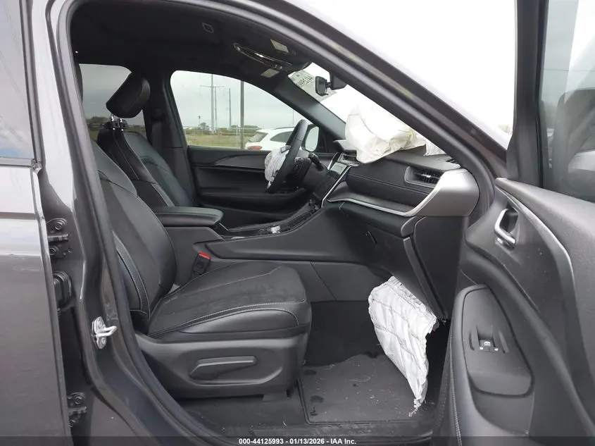 2025 JEEP GRAND CHEROKEE ALTITUDE X 4X2