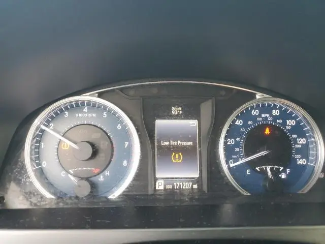 2016 TOYOTA CAMRY LE