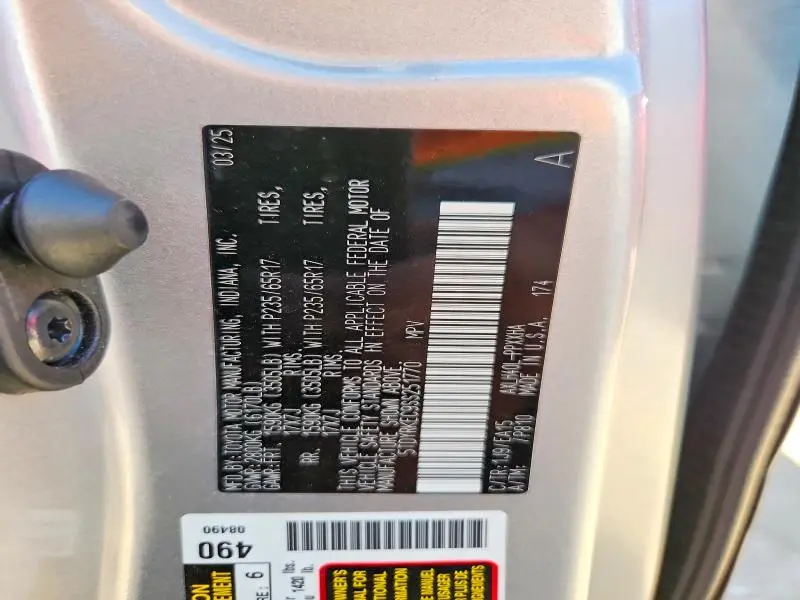 2025 TOYOTA SIENNA XLE 8-PASSENGER  