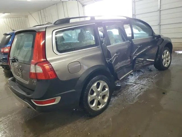2011 VOLVO XC70 T6  