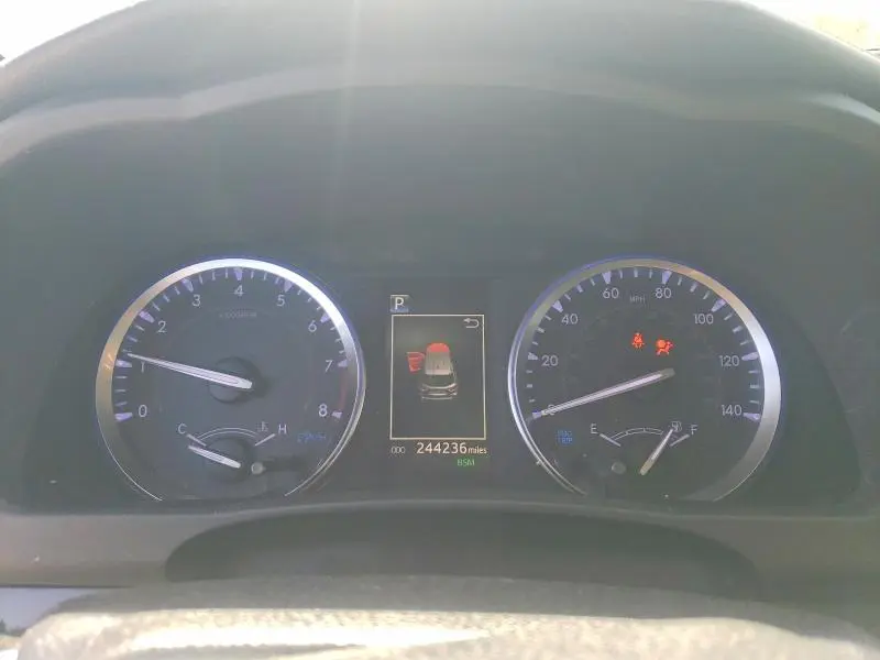 2019 TOYOTA HIGHLANDER XLE  