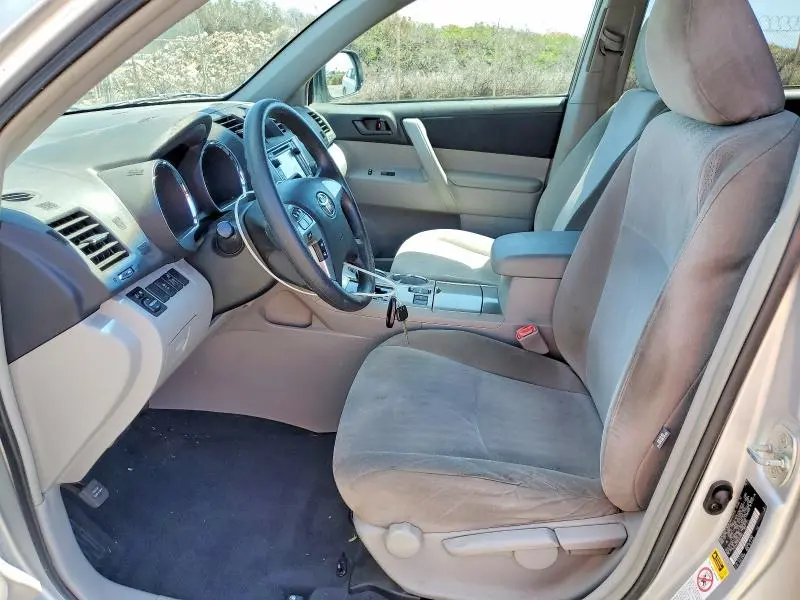 2013 TOYOTA HIGHLANDER BASE  